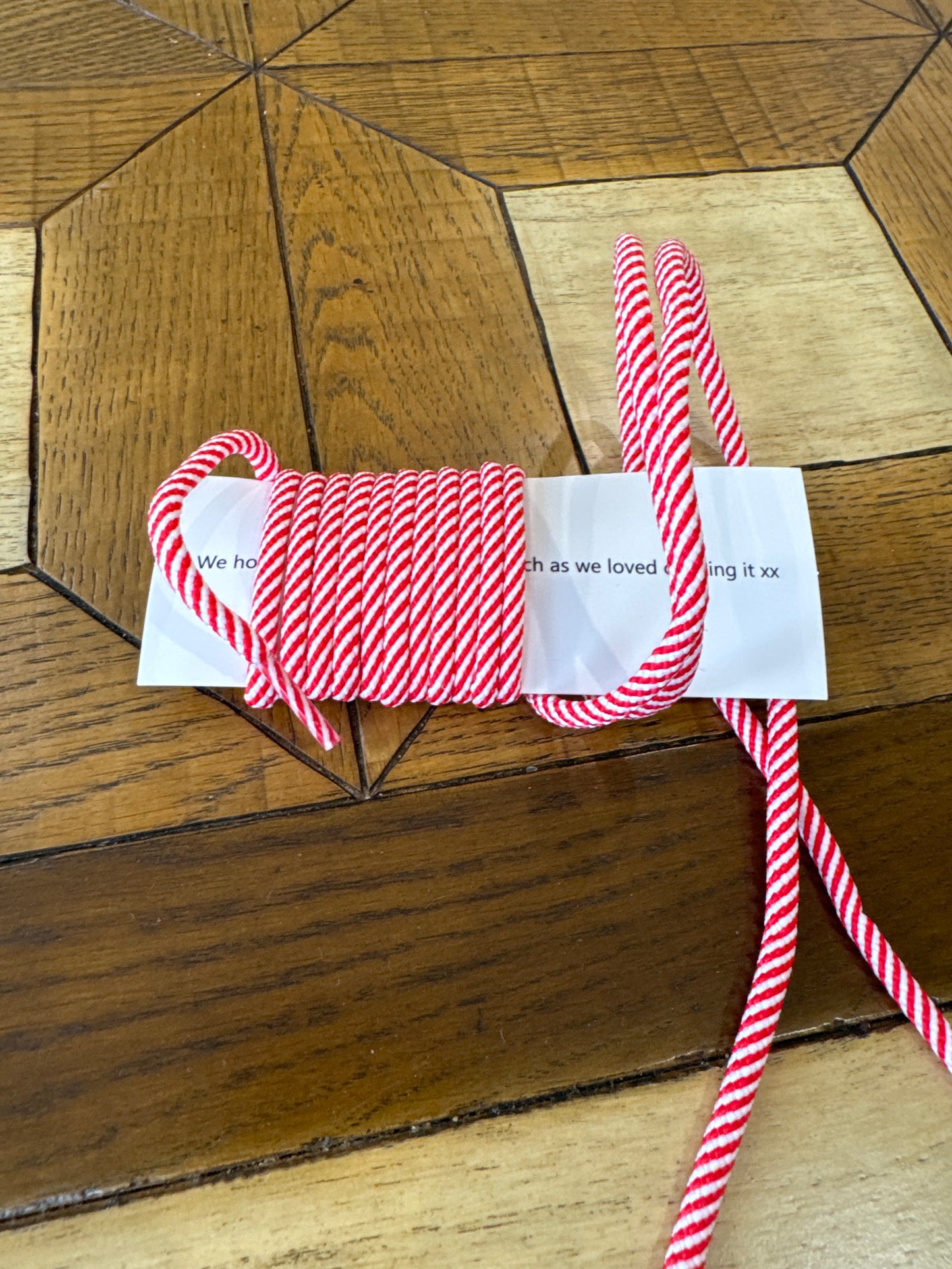 Red stripe shoelaces