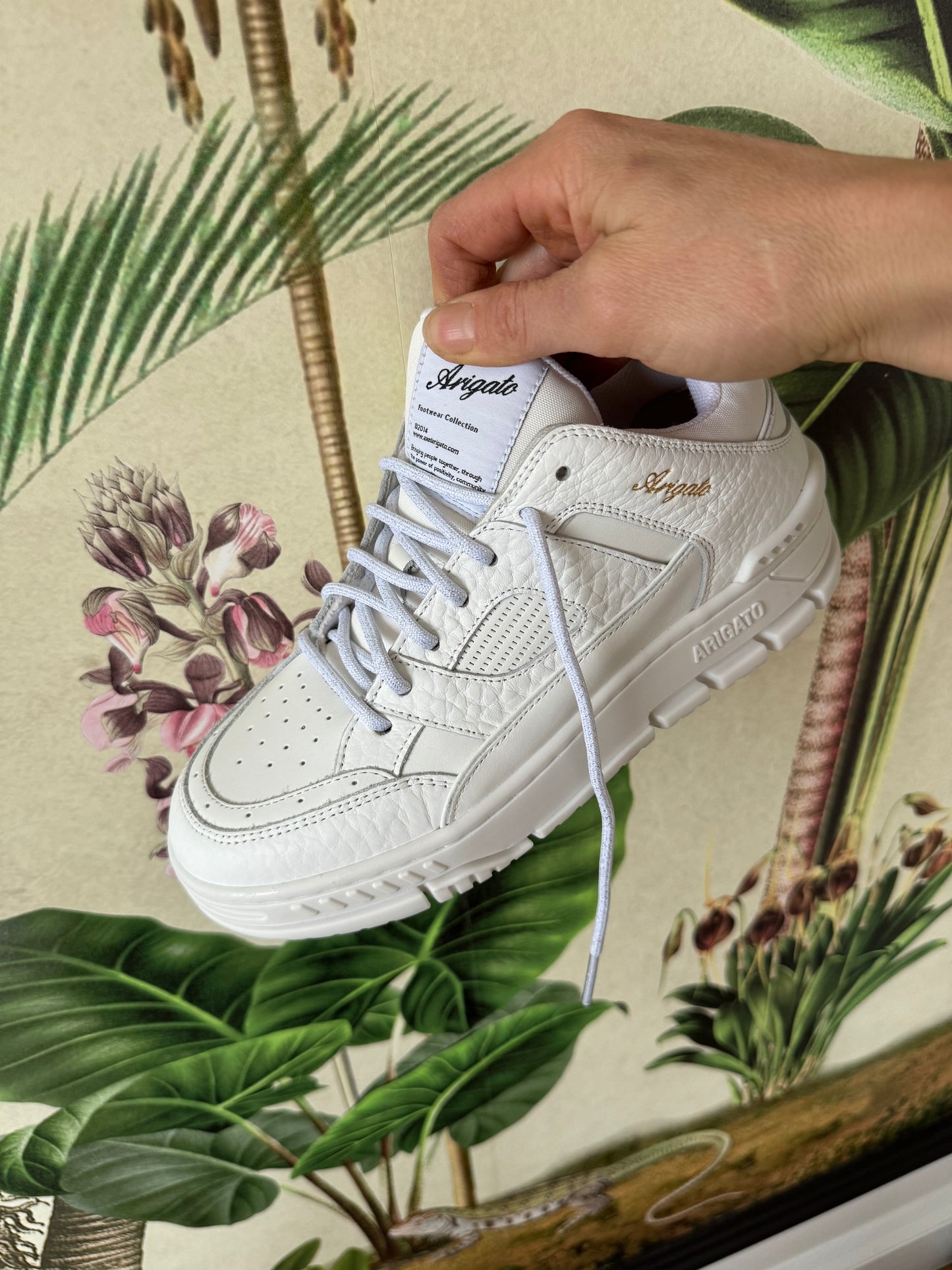 White sparkle shoelaces